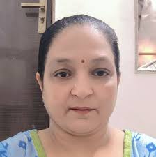 Amaira Collections was live.