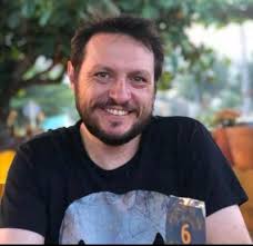 Classificados 56 profissionais e 84 veículos para o segundo turno da  premiação Marabraz arremata prédio da Editora Abril po