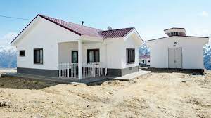 Köy evlerimizi de inşallah yıl sonunda teslim edeceğiz. Mezrada Deprem Villasi