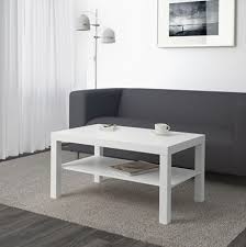 La table basse relevable et extensible se transforme en un mouvement en une table de repas pouvant accueillir jusqu'à 12 couverts. Table Basse Ikea Guide D Achat Pour En Choisir Une Bonne En Fevr 2021