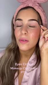 This was hands down THE HARDEST makeup challenge I have ever tried @Roberta  Ricci #eyesclosedchallenge #eyesclosedmakeup #eyesclosedmakeupchallenge  #blindfoldedchallenge #blindfoldedmakeup ...