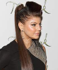 Fergie has an amazing voice, a body to kill for, money, fame……… and hair loss!! Fergie Long Straight Updo