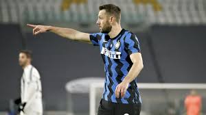 I nuovi tamponi a cui si sono sottoposti sono infatti risultati ancora positivi. Inter Dopo D Ambrosio E Handanovic Anche De Vrij E Vecino Positivi Gara Col Sassuolo Vietata Eurosport