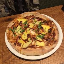This homemade bbq chicken naan pizza is healthier than cpk's recipe, more delicious, and super quick and easy to make! Original Bbq Chicken Pizza Picture Of California Pizza Kitchen Topanga Los Angeles Tripadvisor