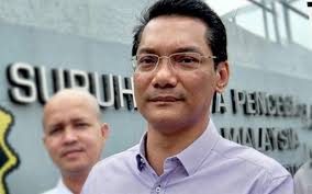 The defamation suit was filed by waytha moorthy, 53, the minister in charge of national unity and social wellbeing as the plaintiff through tetuan azri, lee swee seng & co on april 26 by naming lokman noor, 46 as the defendant. Right Wing Leader Told To Enter Defence In Suit By Minister Free Malaysia Today Fmt