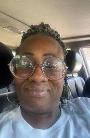 Dionne Ray's Instagram, Twitter & Facebook