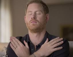 Mất mẹ từ năm 12 tuổi, Harry thừa nhận làm việc gây sốc để quên đi nỗi đau