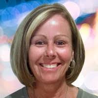 Kelly Vincent's Instagram, Twitter & Facebook