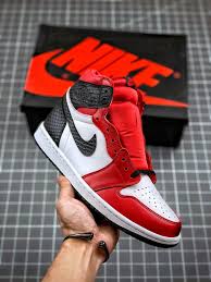Nike Air Jordan 1 Wmns Satin Snake Cd0461 601 In 2020 Air Jordans Nike Air Jordan Nike Air