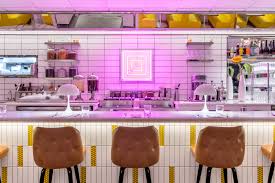 But with the right touches, you can turn your small restaurant into a beautiful place for dining. 5 Design Ideas We Re Stealing From This Newly Renovated Diner Architectural Digest