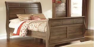 Echa un vistazo a los 1.156 vídeos y fotos auténticos que los miembros de tripadvisor han tomado de monumentos, hoteles y atracciones de fairview heights. 5 Ways To Dress Your Bed Tips From The Bedroom Furniture Experts Weekends Only Fairview Heights Nearsay