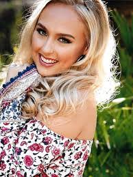 Hope Beeson's Instagram, Twitter & Facebook