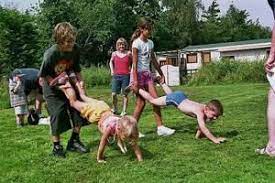 Cinco Juegos Al Aire Libre Para Ninos Paperblog Juegos Para Ninos Al Aire Libre Juegos Al Aire Libre Juegos De Verano