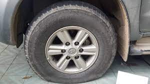 Dorang akan keluarkan tayar yang lama untuk clearkan stok dan jual pada harga baru. Oh Tayar Kereta Ku Pancit Maria Firdaus