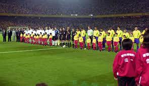 Auch die ersten flugzeuge fliegen mit ethanol, was die luftverschmutzung insgesamt reduziert. Wm 2002 Diese Spieler Liefen Im Finale Fur Deutschland Und Brasilien Auf Seite 1