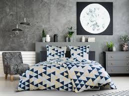 Dobnig Satin Bettwasche Dreiecke Eisblau 135x200 Cm Oder 155x220 Cm Reissverschluss Baumwolle Lidl De