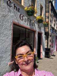 Who does lash extensions locally?