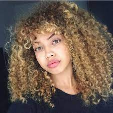 Pin By Anessa Woods On Curls Beautiful Curly Hair Brown Hair With Blonde Highlights Natural Hair Styles