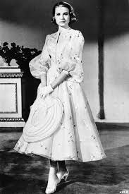 E fu mitizzata da un destino anche walter kelly aveva calcato le scene e un'altra grace, zia della futura sposa di ranieri, era attrice. Pin Su Act Grace Kelly