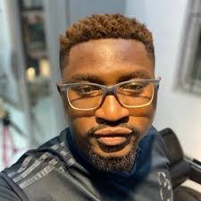 Danielle Ridgeway's Instagram, Twitter & Facebook