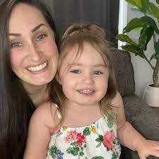 Denise Satterfield's Instagram, Twitter & Facebook