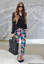 Style Watch How Fashion Bloggers Wear Floral Prints Floral Pants Fashion Floral Print Pants