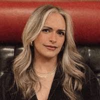 Arlin Reyes's Instagram, Twitter & Facebook