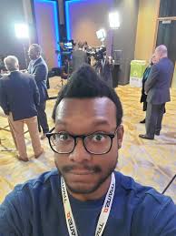 Will Glover (@YeaitsmewillG)