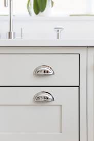 Off White Shaker Kitchen White Shaker Kitchen Shaker Kitchen Modern Shaker Kitchen