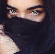 If you have virgin black hair—aka hair that hasn't ever been dyed—you're going to have a much easier time with dyeing black hair brown than someone who has colored their hair black. Makeup For Green Eyes And Black Hair Saubhaya Makeup