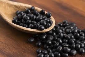 Kacang kedelai merupakan bahan pangan tinggi protein dan mengandung asam amino esensial yang penting bagi tubuh. Ketahui Manfaat Kedelai Hitam Untuk Kesehatan Alodokter