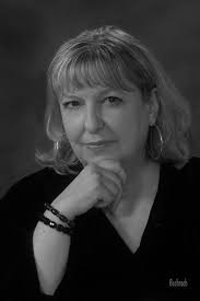 Amazon.com: Living Attention: On Teresa Brennan (SUNY series in Gender  Theory) eBook : Jardine, Alice A., Lundeen, Shannon, Oliver, Kelly: Books