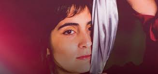 Clara Castro e Nathan Itaborahy fazem show Enquanto os Homens Dormem na SP  Escola de Teatro