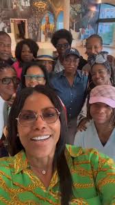 Popped in last Sunday @TheShabazzCenter. I love our Team of kind,  compassionate, and dedicated individuals! Together, in the spirit of  #MalcolmX, we lean