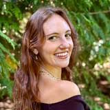 Abby Skinner's Instagram, Twitter & Facebook