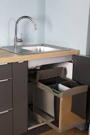 Je veux voir les meilleurs types d'evier de qualité et à bas prix ici evier petite cuisine. Cuisine Moderne Grise Modele De Cuisine Compact Trendy Par Socoo C Cuisine Moderne Grise Poubelle Cuisine Rangement Sous Evier