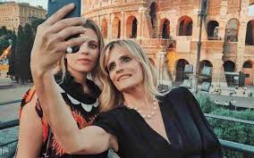 Esplora tutte le pubblicazioni di francesco boccia su discogs. Teresa Osti Figlia Isabella Ferrari La Somiglianza Impressiona