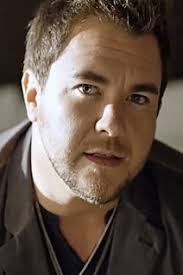 Eli Young Band Have a Night Out in 'Drunk Last Night' Video