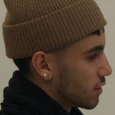 Stream Kin Heartbreak (@kinheartbreak) music