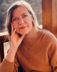 Melissa Jobe's Instagram, Twitter & Facebook