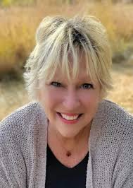 Lori Bly's Instagram, Twitter & Facebook