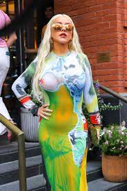 Christina Aguileras Optical Illusion Naked Dress Was a Literal Work of Art