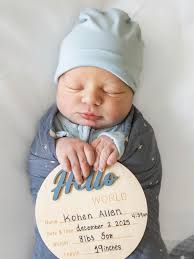 Kalen pumphrey Jr. Born dec 2,2025 At 7:25pm Weight: 9lb 12oz