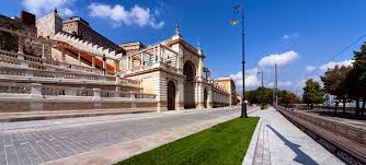 15,610 likes · 2,389 talking about this. Castle Garden Bazaar Varkert Bazar Budapesti Muhely Media Photos And Videos 4 Archello