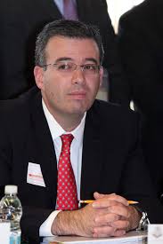 Designa Peña Nieto a nuevo gobernador del Banxico