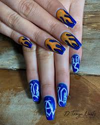 Pinta las uñas de los pies de la princesa a. D Troya Nails Unas Acrilicas Azules Con Diseno De Fuego Facebook