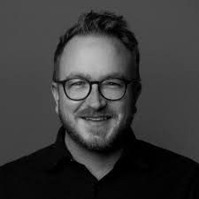 I'm the Managing Director at Entandem Wealth, where I'm dedicated to  providing my clients with a comprehensive wealth management approach.