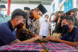 Doubleclick kata di atas untuk mencari cepat. Kunjungi Lapas Pasuruan Menko Polhukam Menggembirakan Sekaligus Memprihatinkan