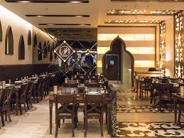 مطعم و حلويات الحلاب في الإمارات مول الإمارات