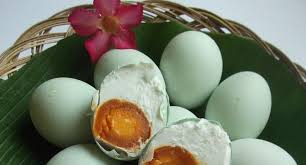Anda tidak perlu bingung menyajikan telur cara membuat telur asin ada 3. Cara Membuat Telur Asin Dengan Batu Bata Resep Masakan Dan Kue
